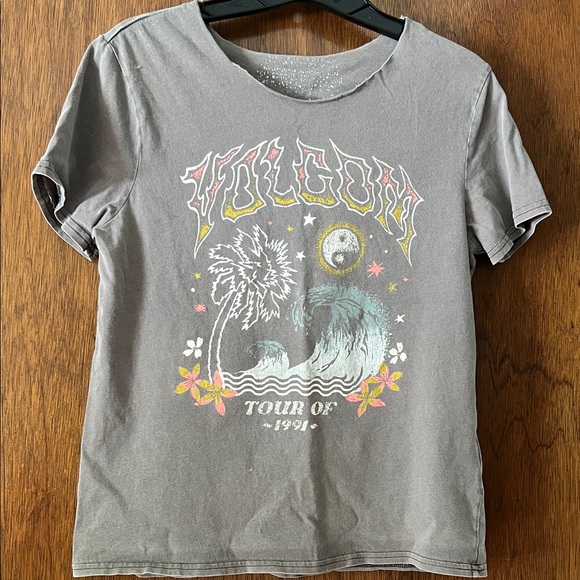 Volcom Gray Graphic Short Sleeve Distressed Tee - Picture 1 of 5